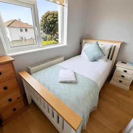 Modern Stylish 3-bed Sleeps 6 Galway